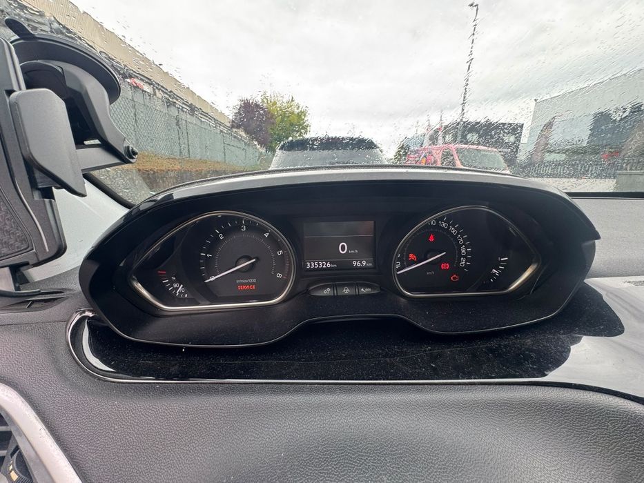 Peugeot 2008 1.6 HDi Allure | 2014 |