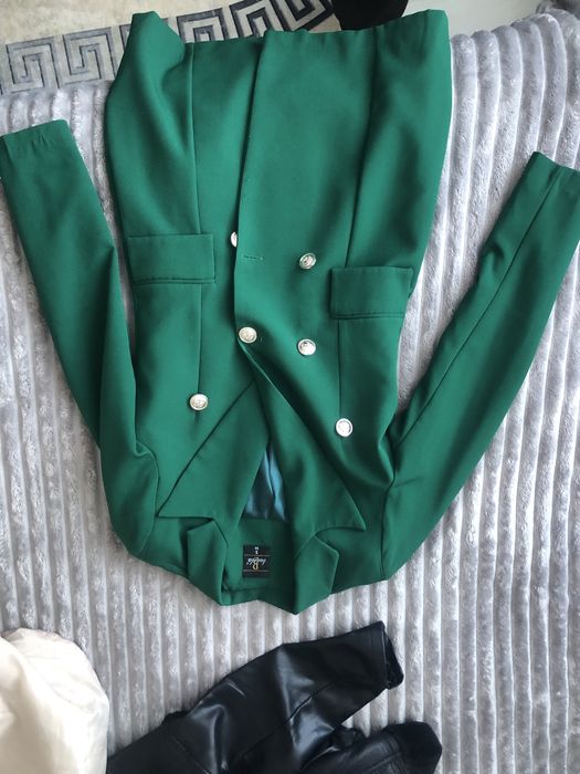 Б/У речі в гарному стані, кофта светр плаття піджак дубльонкажакет