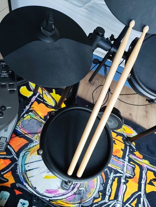 Bateria Eletrónica Alesis Nitro Mesh Kit – Como Nova (Uso Mínimo) (Mande mensagem no WhatsApp)
