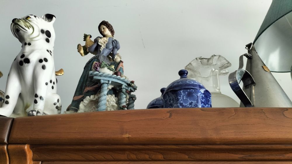 Velharias e artigos decorativos