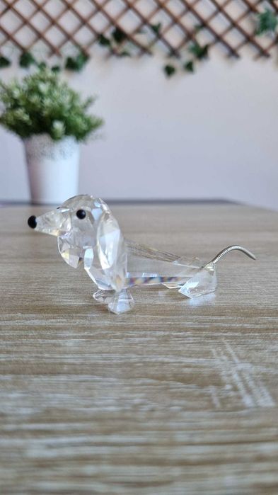 Figura em cristal- Cão decorativo facetado . Marca Preciosa
