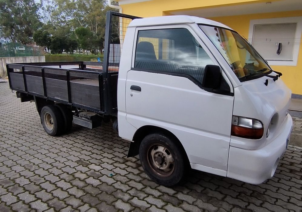 Hyundai H100 caixa aberta