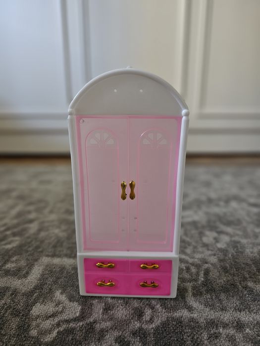 Armário da Barbie