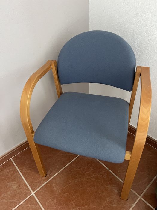 Quarto Completo com 2 Secretárias Modulares – 400€ Neg.
