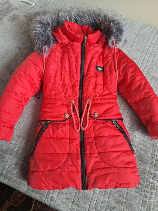 Зимова куртка для дівчинки