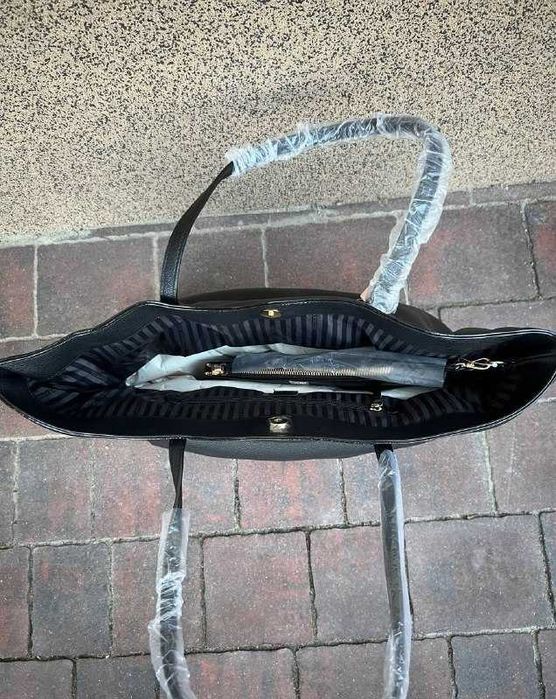 Duża czarna torebka vs nowa