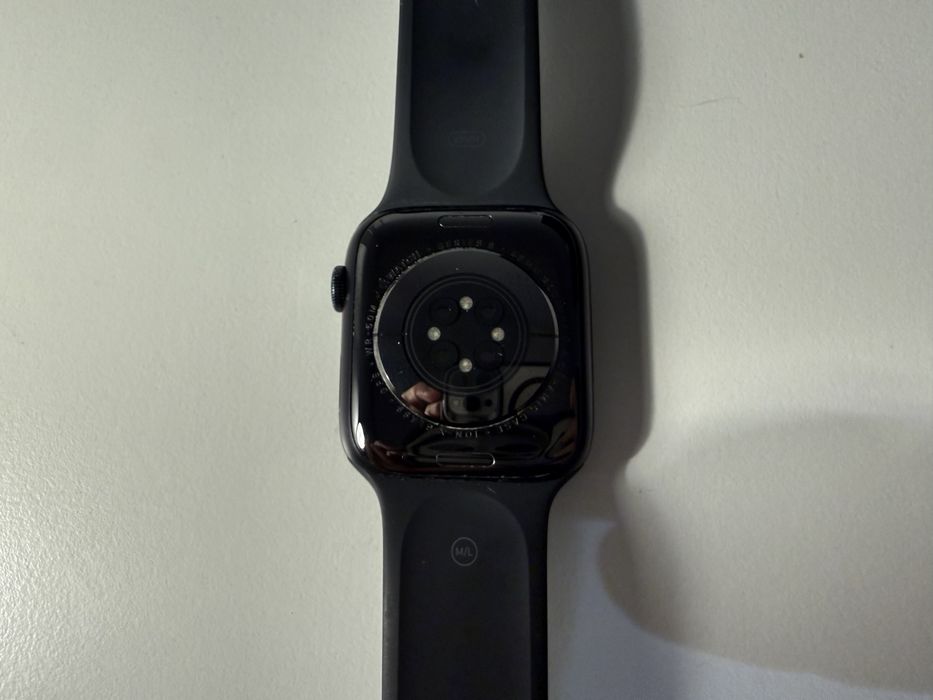 Apple Watch Series 8 (45mm, GPS) Midnight Aluminum — zestaw z pudełkiem