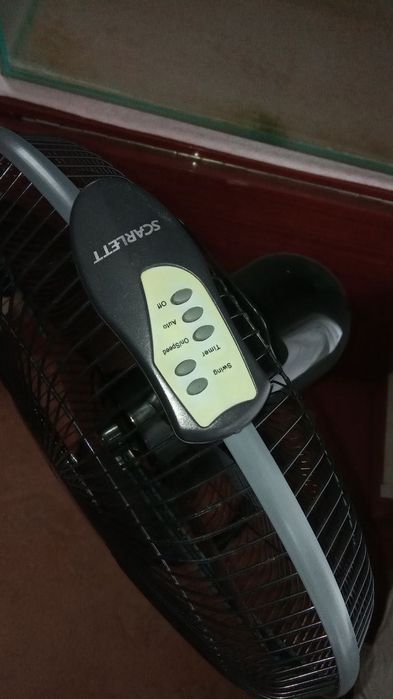 Продам підлоговий вентилятор Scarlett