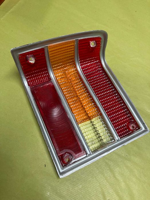 Vidro farolins trás direito Ford Cortina MK3 MkIII