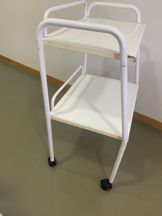 Carrinho de apoio para dar na zona de Braga