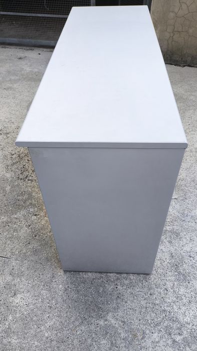 Armário arquivo em bom estado