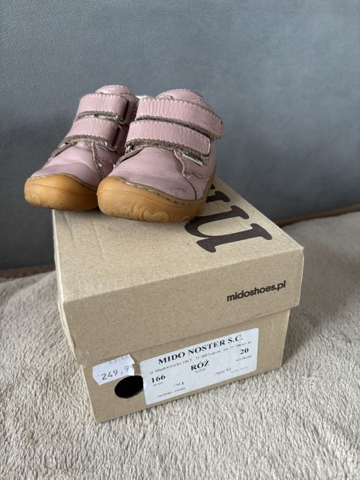 Buty dla dziewczynki, mido noster, r. 20