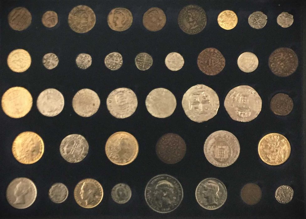 Grande Coleção de 40 Moedas  da História de Portugal
