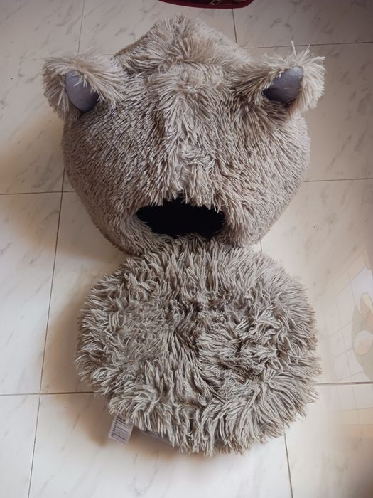 Cama fofinha e felpuda para gatos