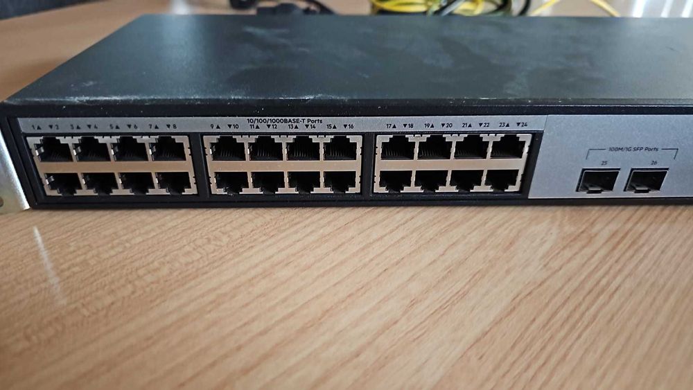 Negociável! Switch para Bastidor HP JH017A 24 portas