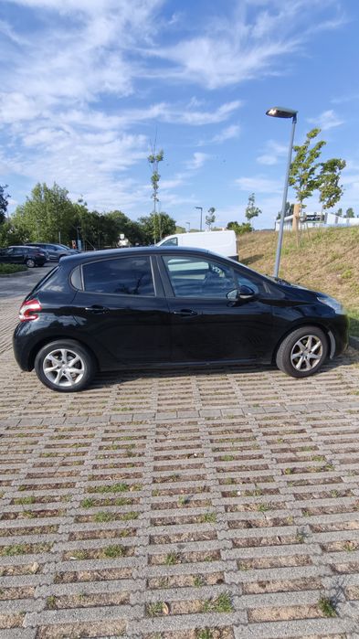 Peugeot 208 1.2 Active – 2014