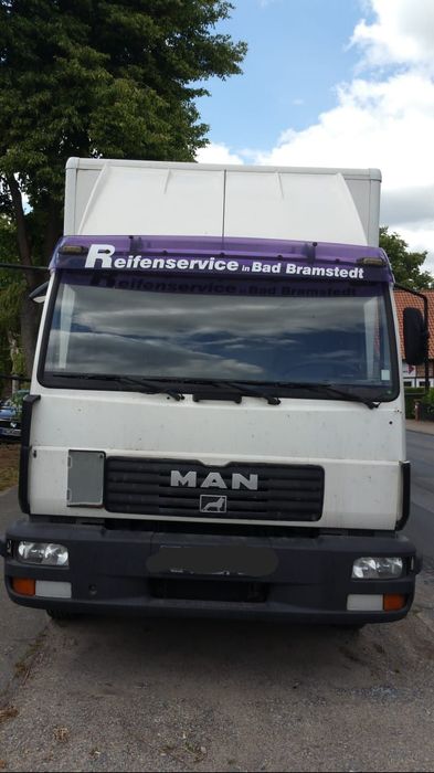 MAN L2000 caixa fechada