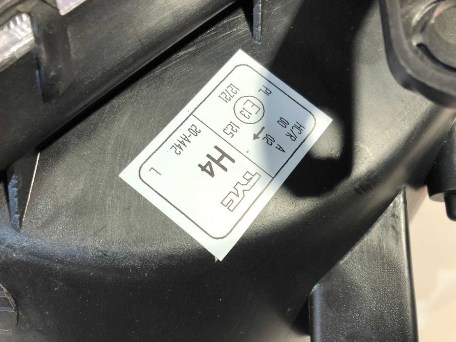 Farol Frente Otica TOYOTA RAV 4 ESQUERDO TYC