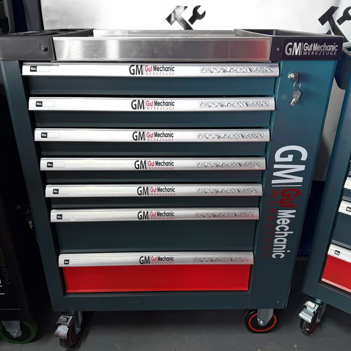 Візок інструментальний 7 полиць з боковою шафою GutMeister Німецька як