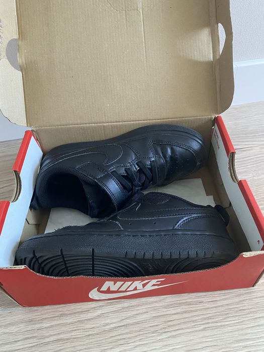 Продам  шкіряні кросівки Nike унісекс