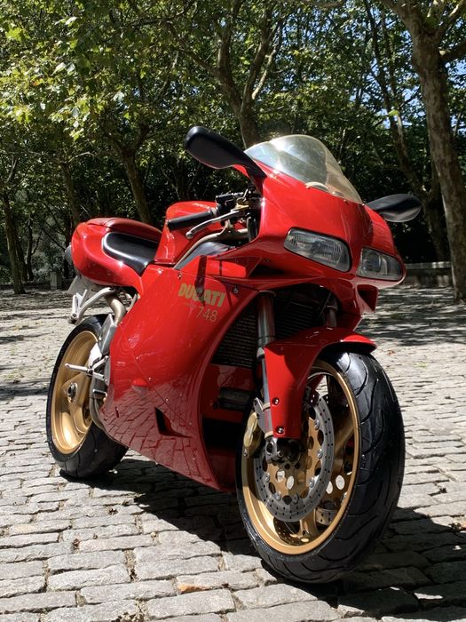 Ducati 748 Biposto