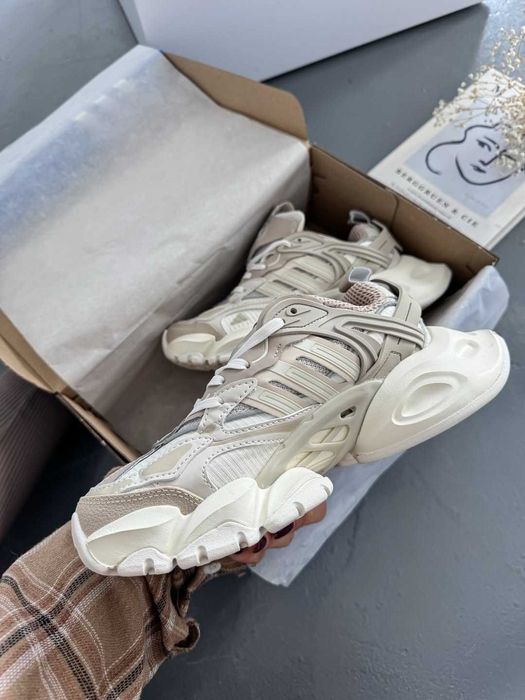 Кроссовки Женские Adidas Vento XLG Runner Deluxe Beige White / Кросівки Жіночі Венто