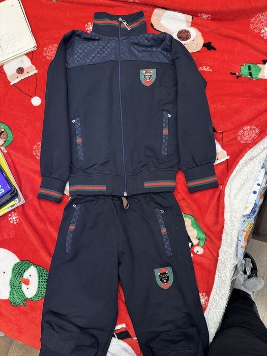 Продам костюм на мальчика Gucci