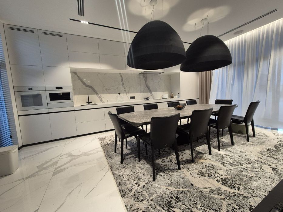 Продам VIP дом в городе! Умный дом! Бассейн! Гараж! Бомбоубежище!