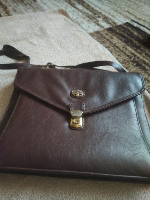 Brązowa aktówka Stan bardzo dobry.