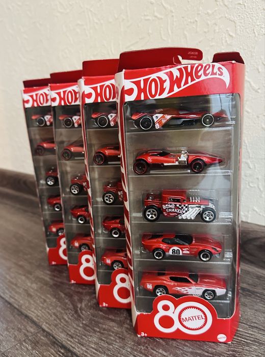 Набор машинок 5шт Hot Wheels 80th Anniversary: 499 грн. - Машинки