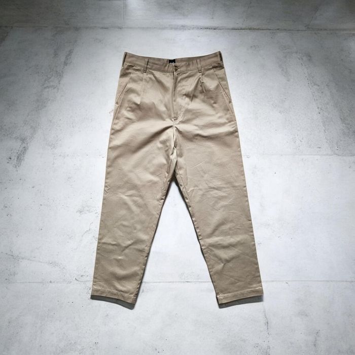 Hugo Boss nowe spodnie relaxed fit r. 30 nieco szersze