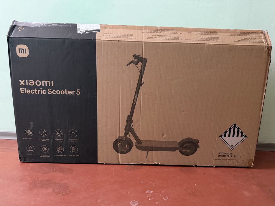 Продам xiaomi electric scooter 5 новый