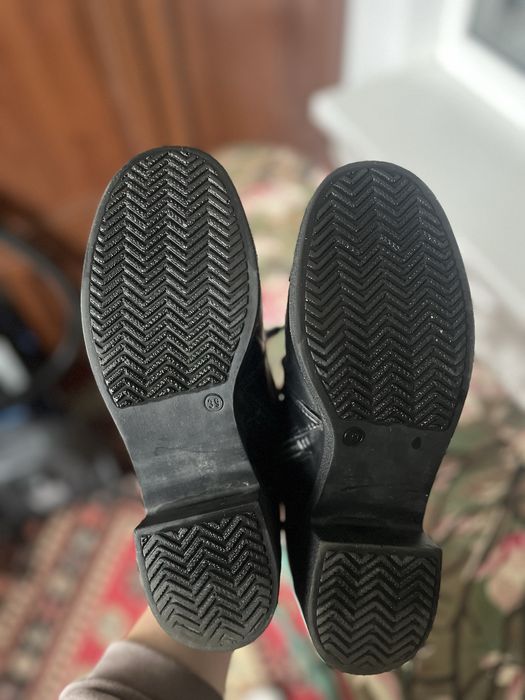 Ботінки напівчеревики ботинки шкіра 38 р