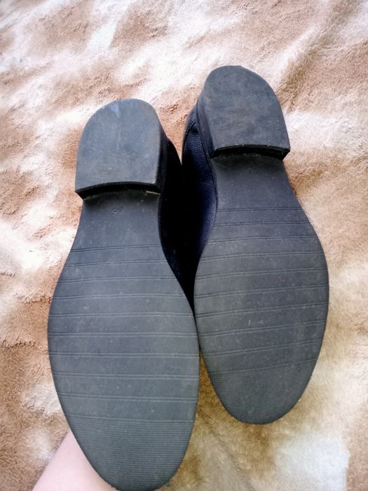 Продам жіночі туфлі