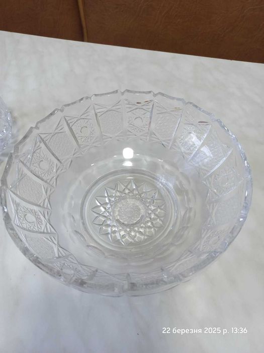 Хрустальная ваза. Подставка для торта.
