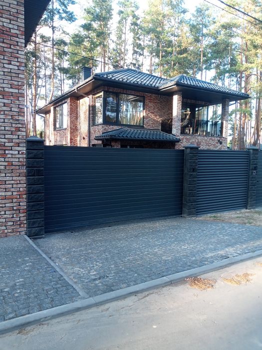 Монтаж даху Реставрація покрівлі Будівництво, зведення криші Демонтаж