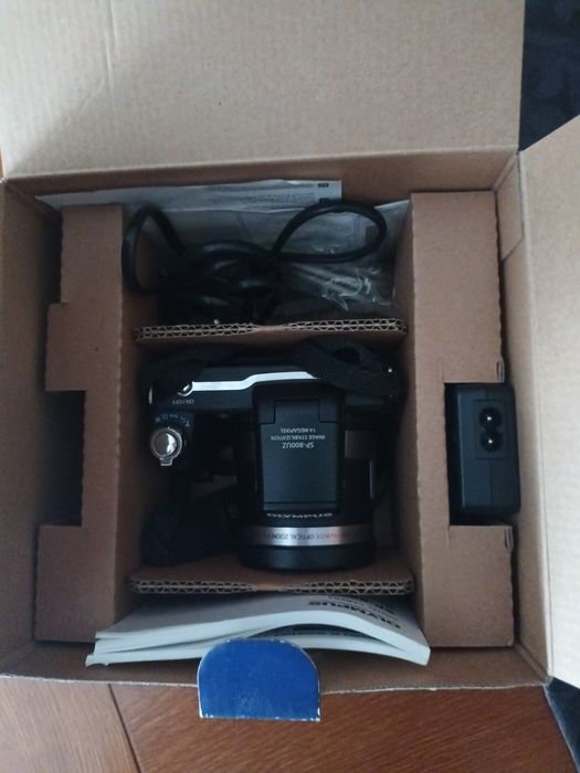 Maquina fotográfica olympus SP-800UZ