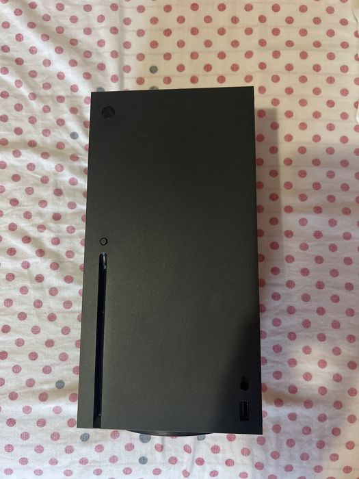 Xbox series X com comando e fios originais