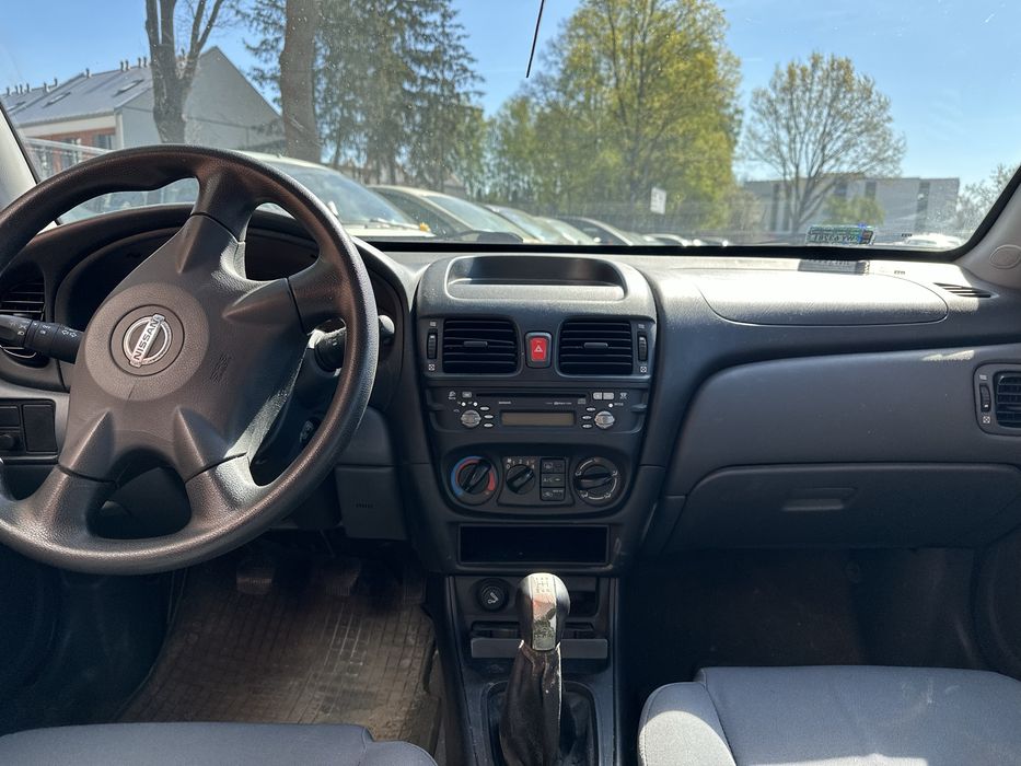 Nissan Almera 1.5LPG>>klima>>fajnystan>>świętaotwarte>>zamiana