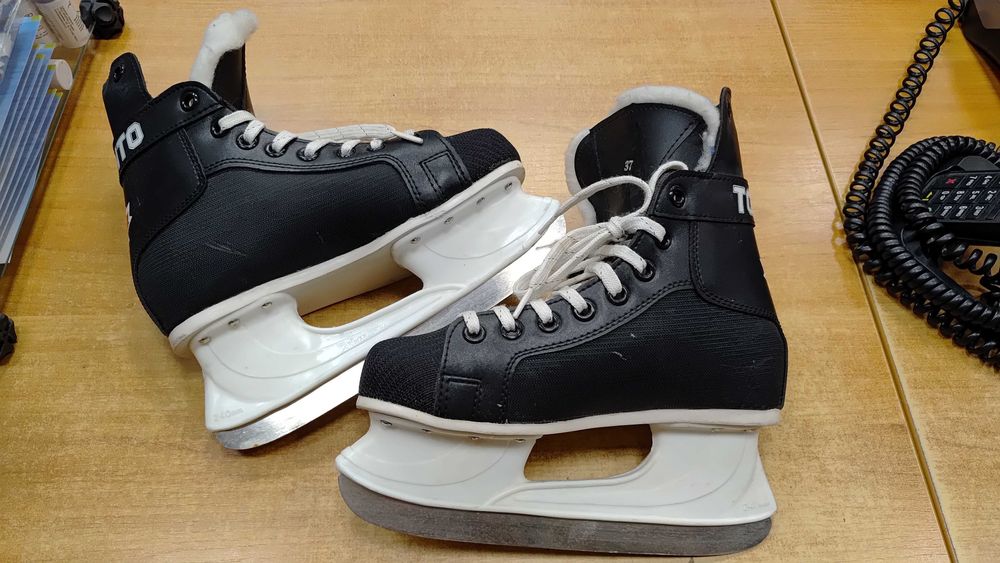 Łyżwy hokejowe TORONTO Trex ( rozmiar 37 )