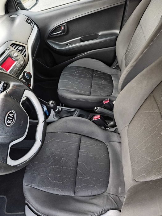 Kia Picanto 2011 - Poucos KMs