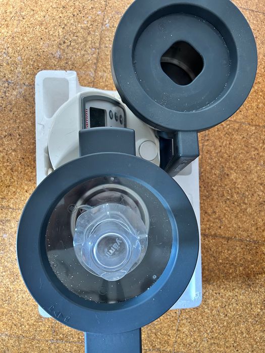 Vendo yammi 2 com 2 livros