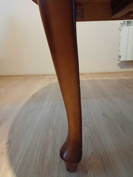 Stół rozkładany .