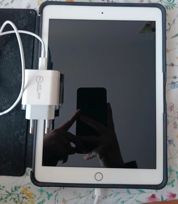 Apple iPad 6. generacji 32GB -Orginalny"