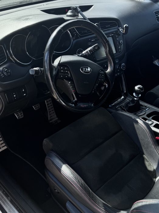 Kia Cee'd II GT 204km