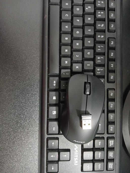 Wireless Keyboard and Mouse456141146119874561