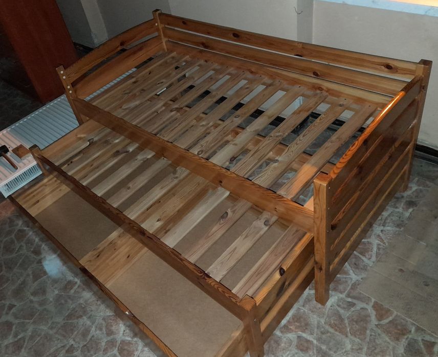 Łóżko drewniane sosnowe 165×80/155x75 + szuflady i barierki