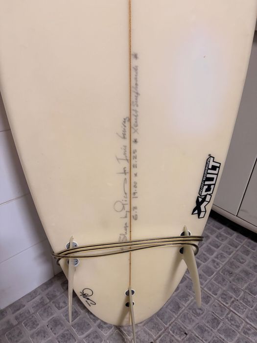 Prancha de Surf X-Cult 6'3" (Shape Pico) + Quilhas + Deck Grip