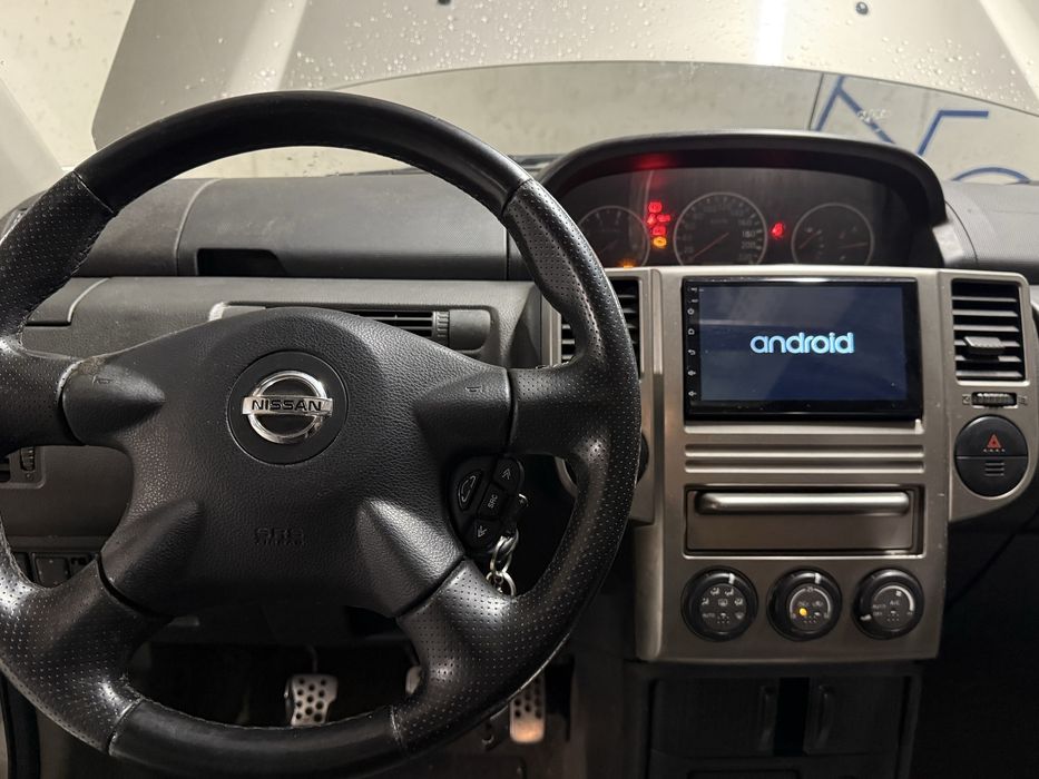 Nissan X - Trail 4:4 / 6 P