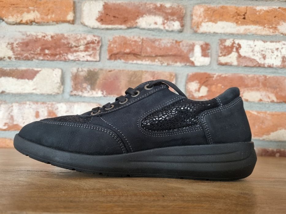 Czarne sneakersy Medicus * Nowe